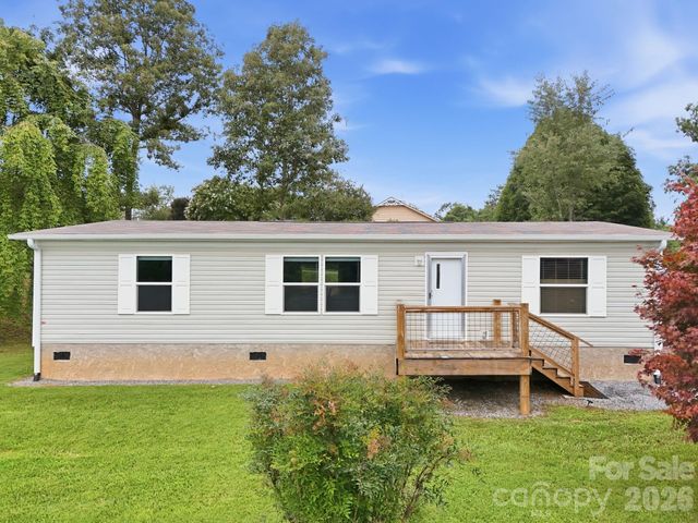 132 E View Drive, Mars Hill, NC 28754