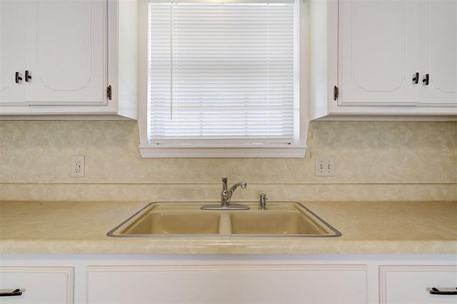 524 Sherwood Lane, Edmond, OK 73034