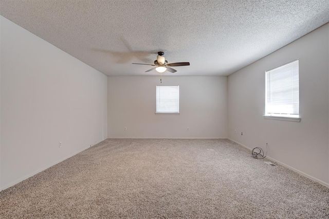 524 Sherwood Lane, Edmond, OK 73034