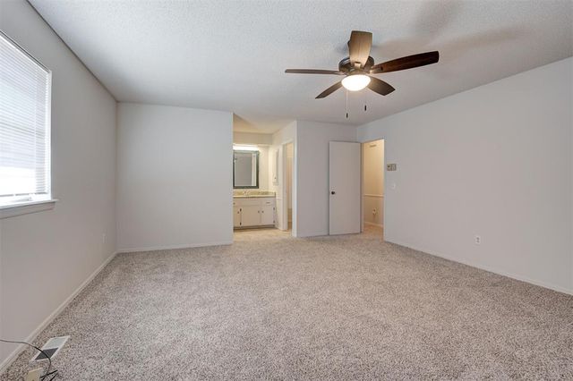 524 Sherwood Lane, Edmond, OK 73034