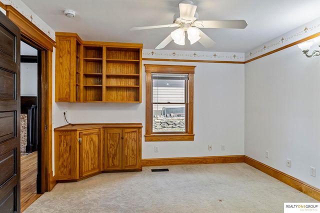 117 S Molley Street, Bennington, NE 68007