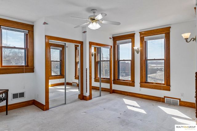 117 S Molley Street, Bennington, NE 68007