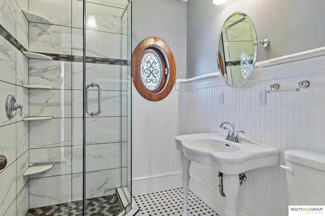 117 S Molley Street, Bennington, NE 68007