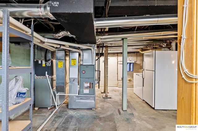 117 S Molley Street, Bennington, NE 68007