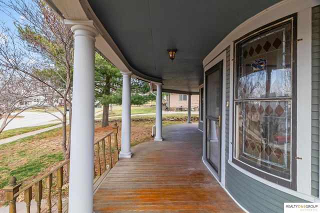 117 S Molley Street, Bennington, NE 68007