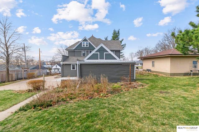 117 S Molley Street, Bennington, NE 68007