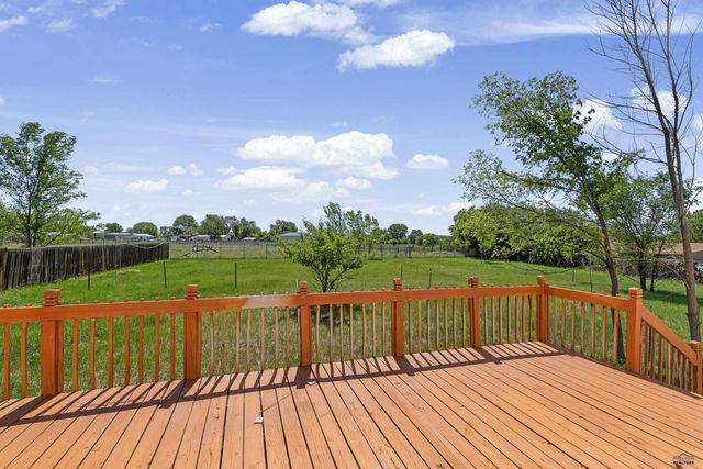 5602 GREENWOOD LN, Rapid City, SD 57703