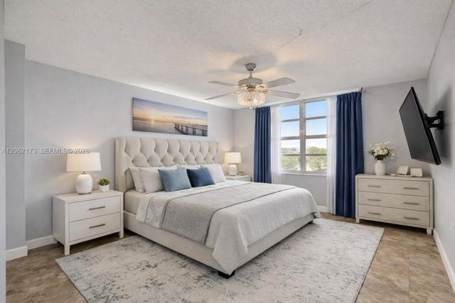 2750 NE 183rd Street 304, Aventura, FL 33160