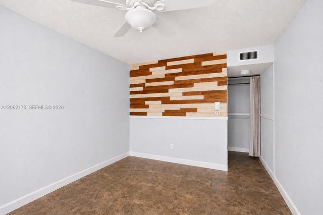 2750 NE 183rd Street 304, Aventura, FL 33160
