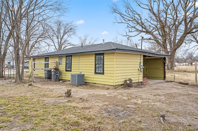 320 NW Margarite Avenue, Bartlesville, OK 74003