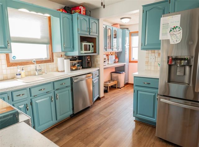 903 Morton Avenue, Des Moines, IA 50316