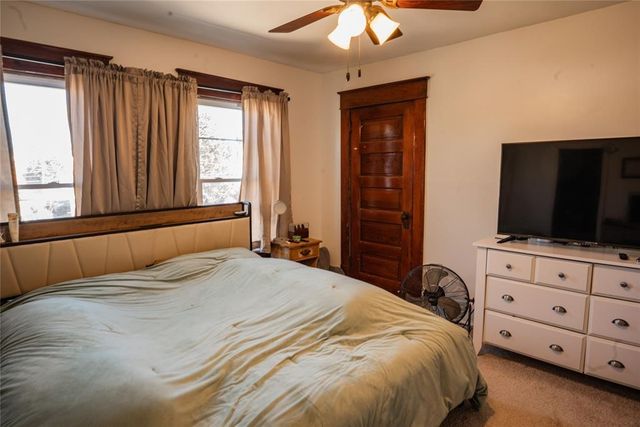 903 Morton Avenue, Des Moines, IA 50316