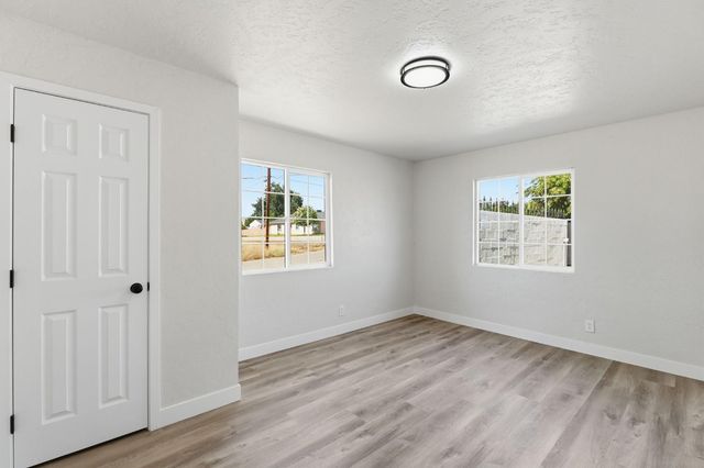 3851 E Marcus Avenue, Friant, CA 93626