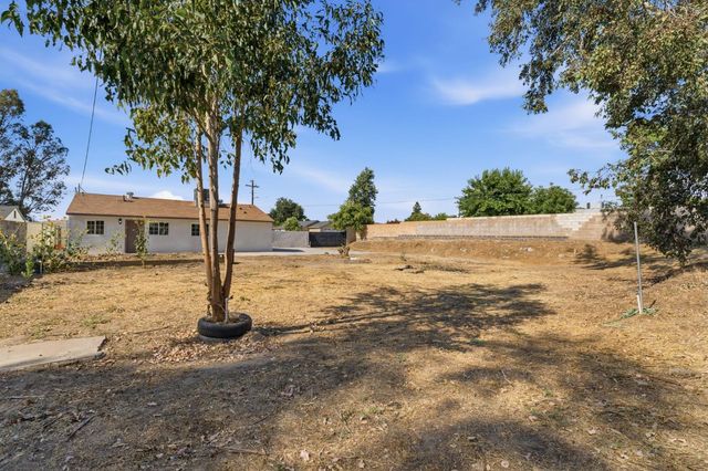 3851 E Marcus Avenue, Friant, CA 93626