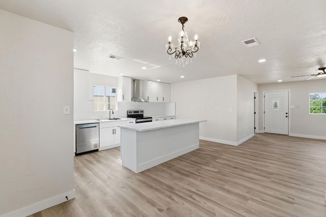3851 E Marcus Avenue, Friant, CA 93626
