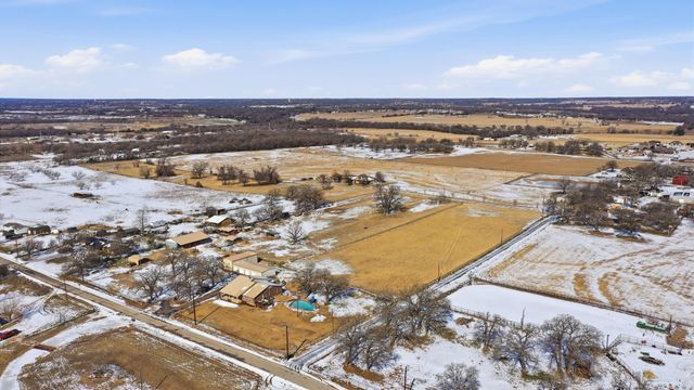 3601 Springfield Road, Springtown, TX 76082