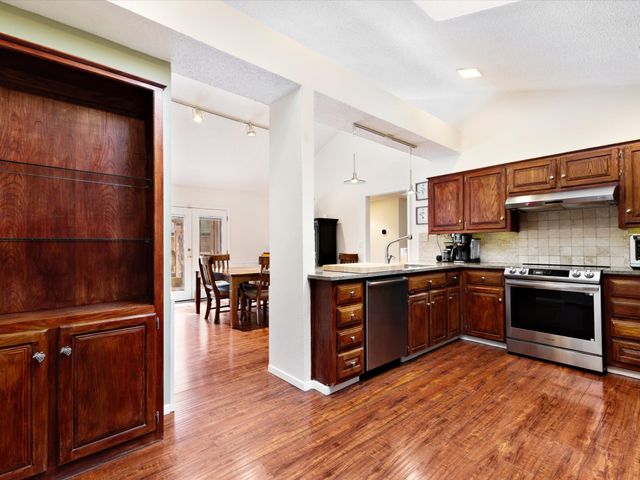 2531 Lake Bend Terrace, Carrollton, TX 75006