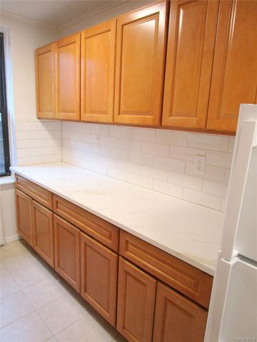 4315 Webster Avenue 1B, Bronx, NY 10704