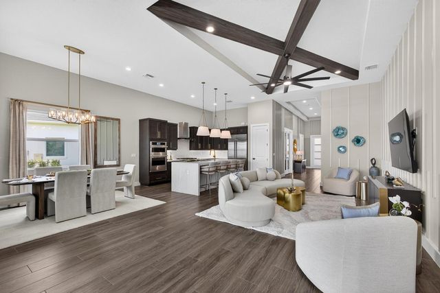 10109 Driftwood Way, Palm Beach Gardens, FL 33412