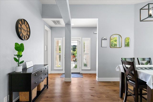 9900 Country Oak Ct, Oakdale, CA 95361