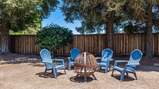 9900 Country Oak Ct, Oakdale, CA 95361