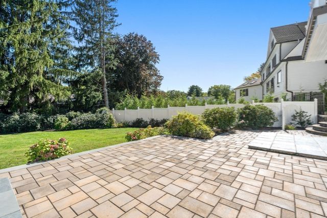 67 Crestview Road, Belmont, MA 02478