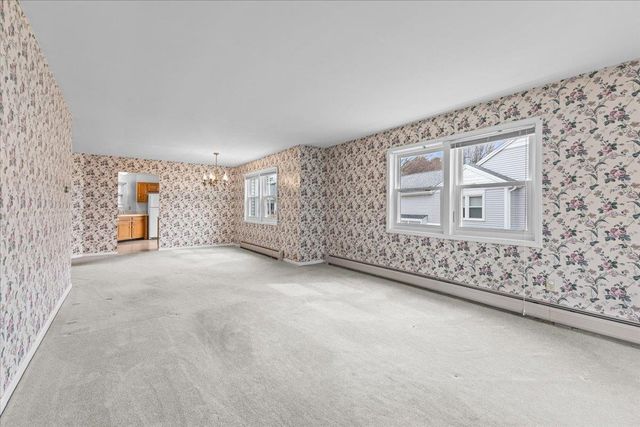 16 Clover Dr Unit 5D, Essex, VT 05452