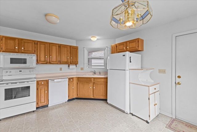 16 Clover Dr Unit 5D, Essex, VT 05452