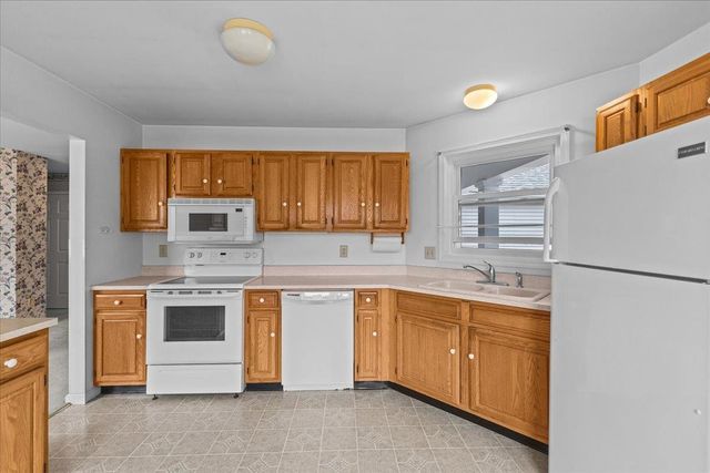 16 Clover Dr Unit 5D, Essex, VT 05452