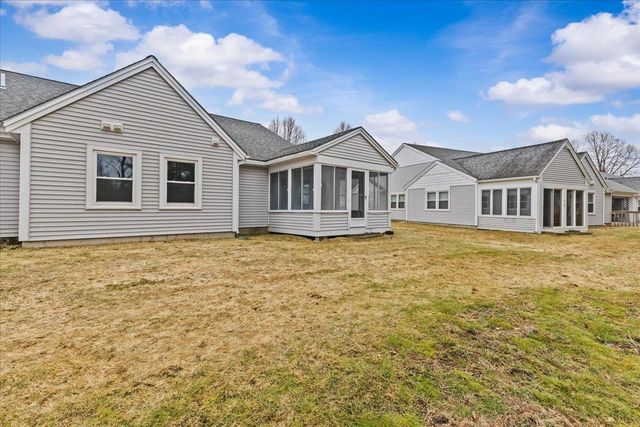 16 Clover Dr Unit 5D, Essex, VT 05452