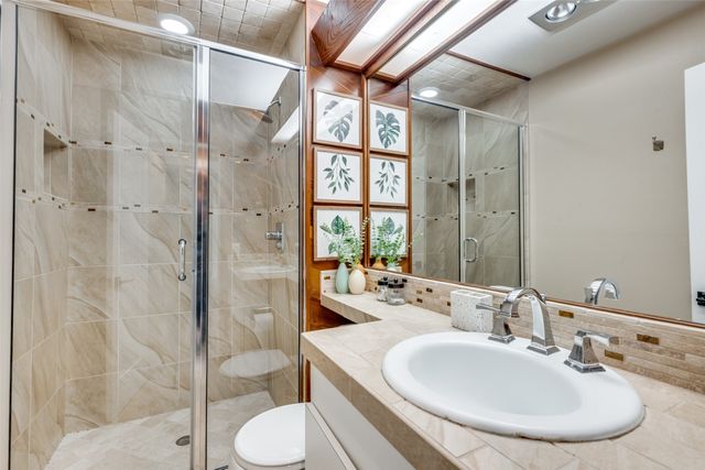 1816 Southpark Drive, Arlington, TX 76013