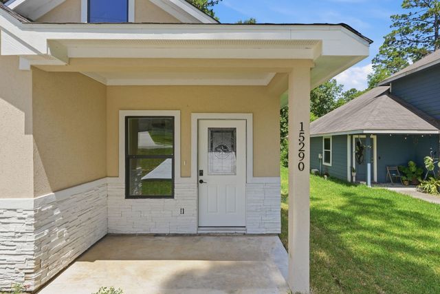 15290 Arrowhead Loop W, Willis, TX 77378