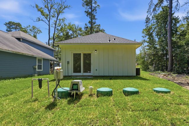 15290 Arrowhead Loop W, Willis, TX 77378