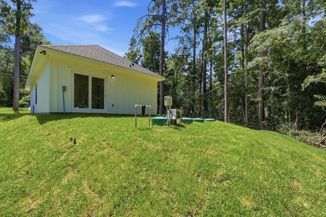 15290 Arrowhead Loop W, Willis, TX 77378