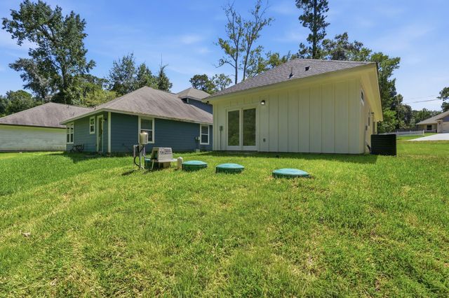 15290 Arrowhead Loop W, Willis, TX 77378