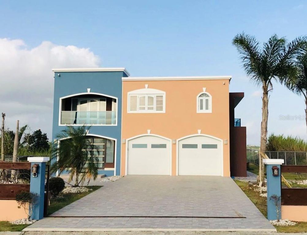 13 cascada HACIENDA PORTAL AL CAMPO, Aguas Buenas, PR 00703