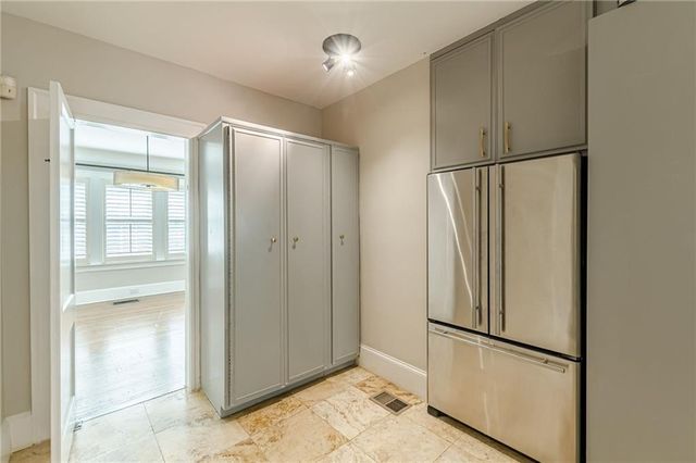 1957 Walker Avenue, Atlanta, GA 30337