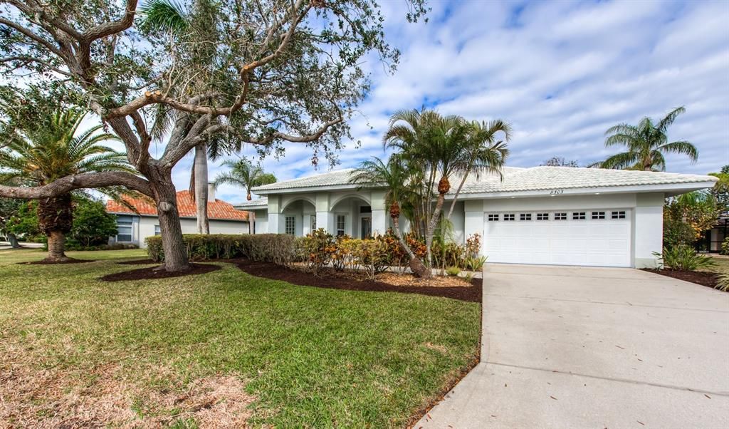 8303 DEERBROOK CIRCLE, Sarasota, FL 34238