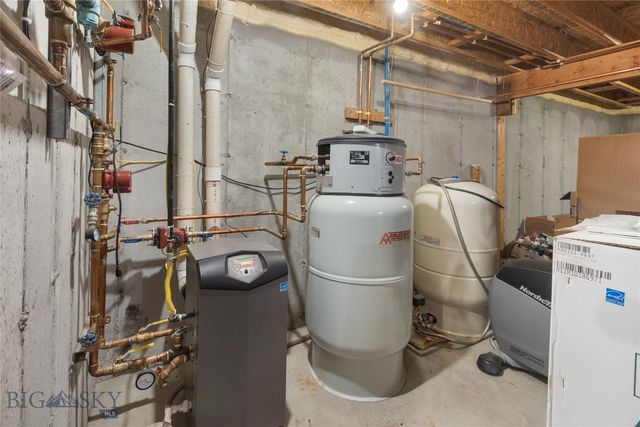 380 Albro Lane, Willow Creek, MT 59760