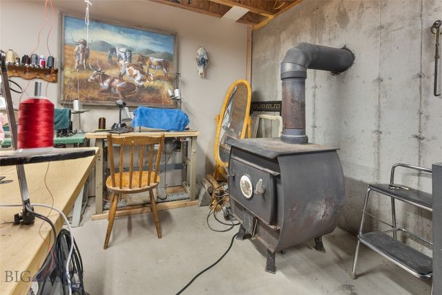 380 Albro Lane, Willow Creek, MT 59760