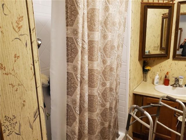 26 Lane E, Coventry, RI 02816