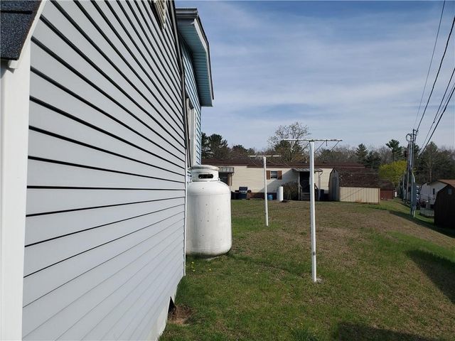 26 Lane E, Coventry, RI 02816