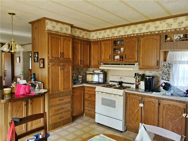 26 Lane E, Coventry, RI 02816