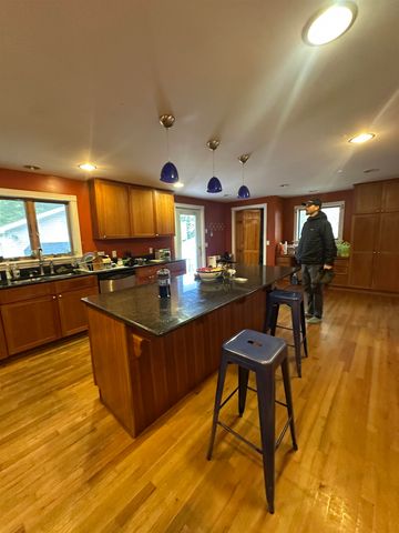 39 Nash Place, Burlington, VT 05401