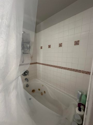 39 Nash Place, Burlington, VT 05401