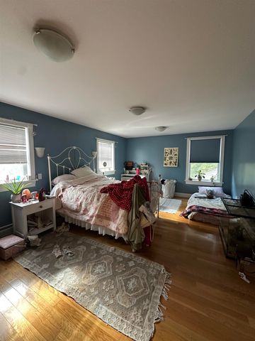 39 Nash Place, Burlington, VT 05401
