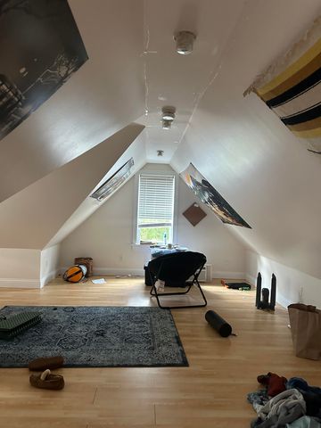 39 Nash Place, Burlington, VT 05401