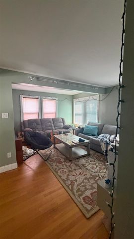 39 Nash Place, Burlington, VT 05401