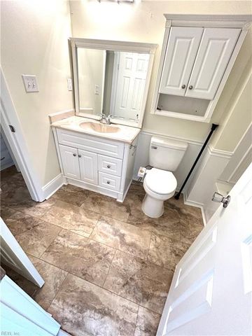3320 Barberry LN, Virginia Beach, VA 23453