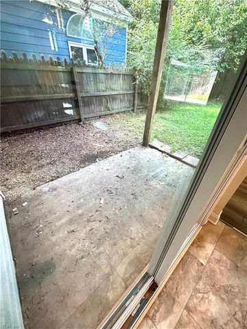 3320 Barberry LN, Virginia Beach, VA 23453